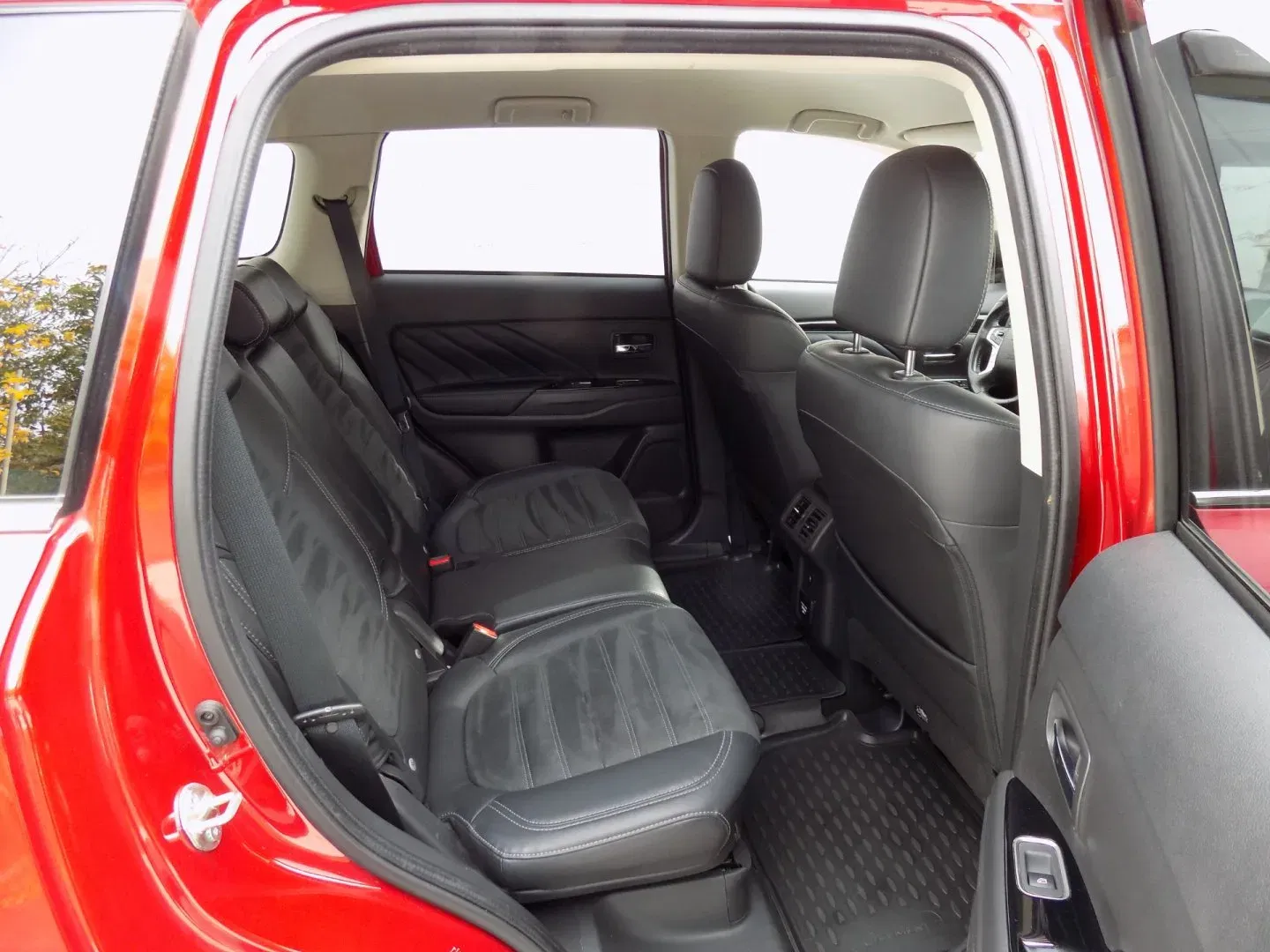 Mitsubishi Outlander - Náhled 18