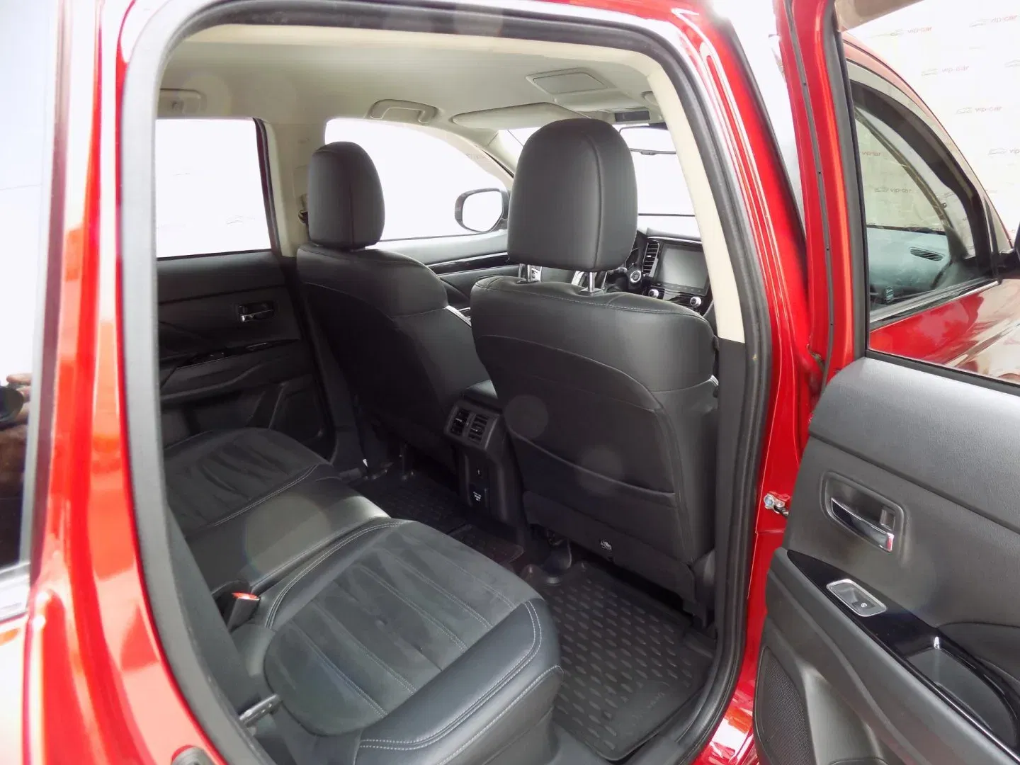 Mitsubishi Outlander - Náhled 19