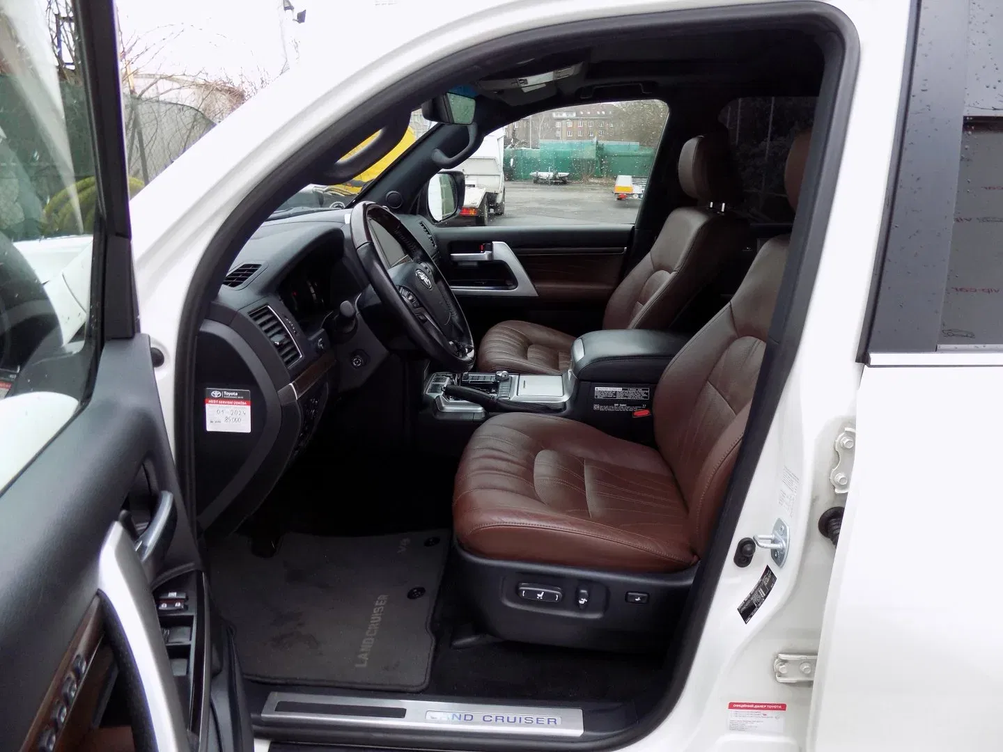 Toyota Land Cruiser - Náhled 12