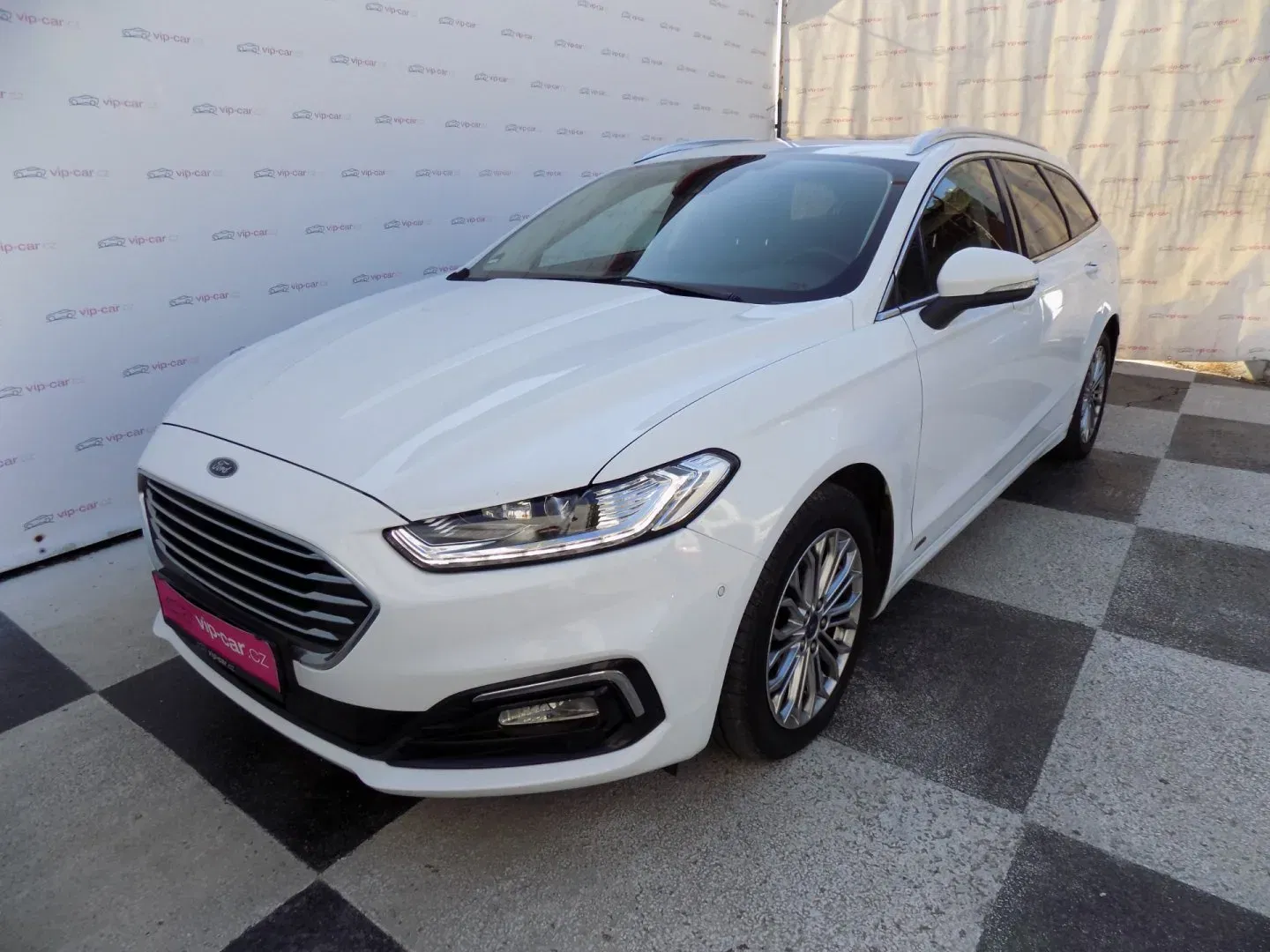 Ford Mondeo – fotografie 1
