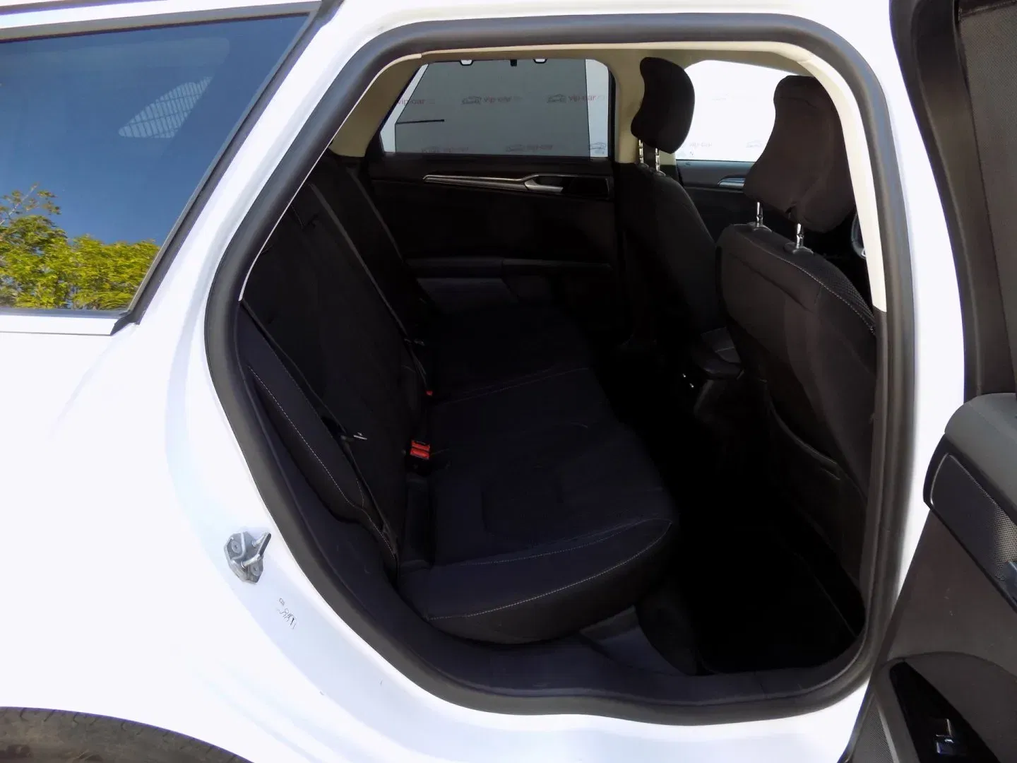 Ford Mondeo - Náhled 19