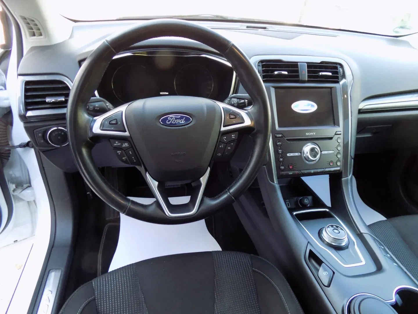 Ford Mondeo - Náhled 24