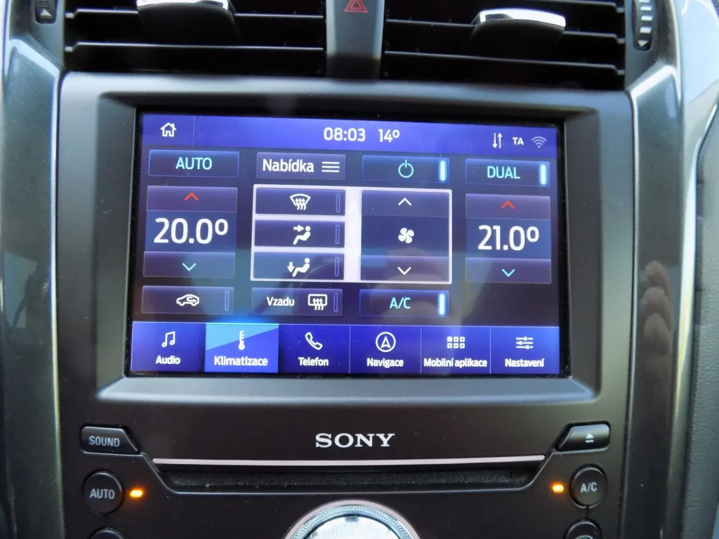 Ford Mondeo - Náhled 37