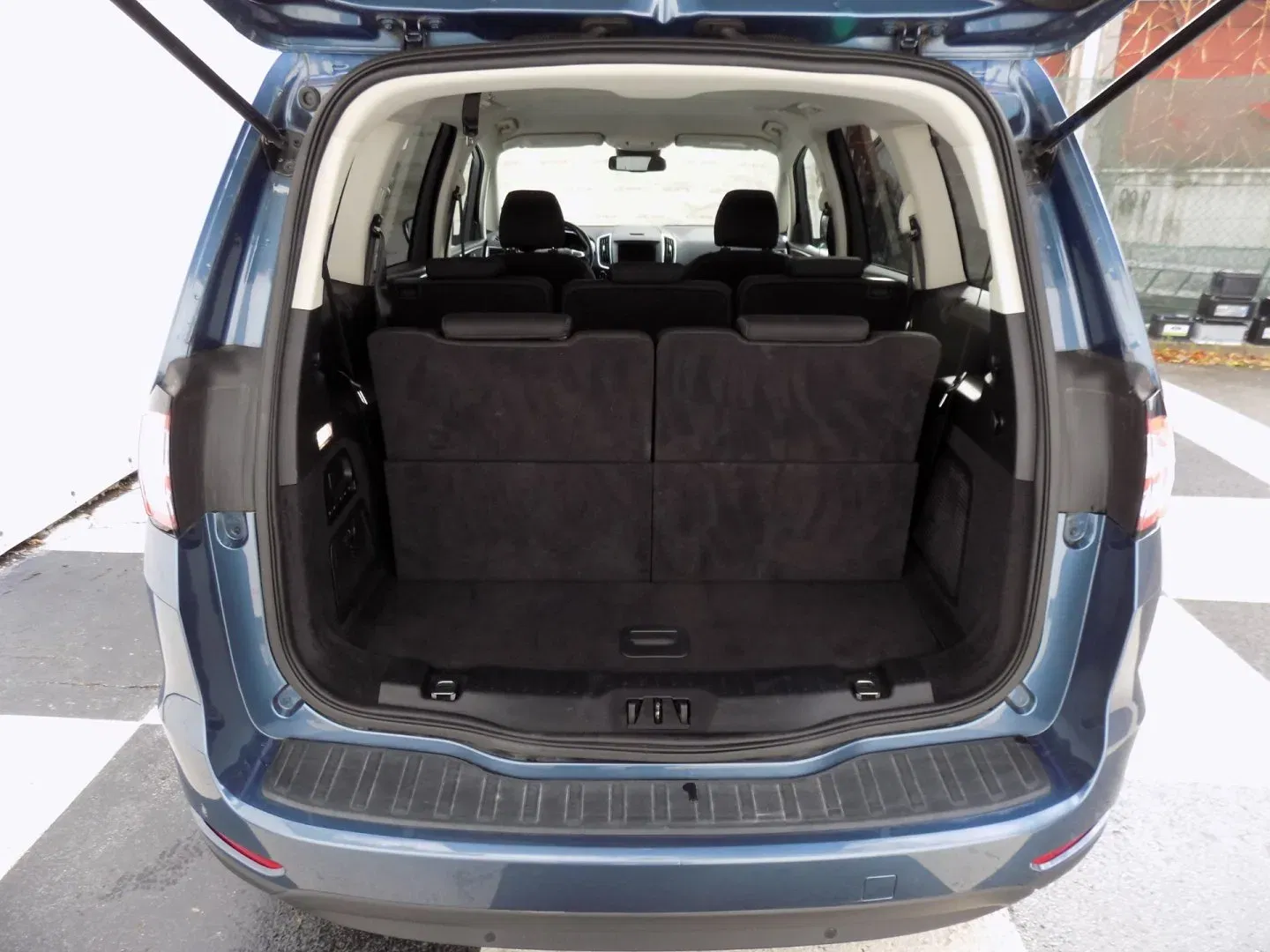 Ford Galaxy - Náhled 8