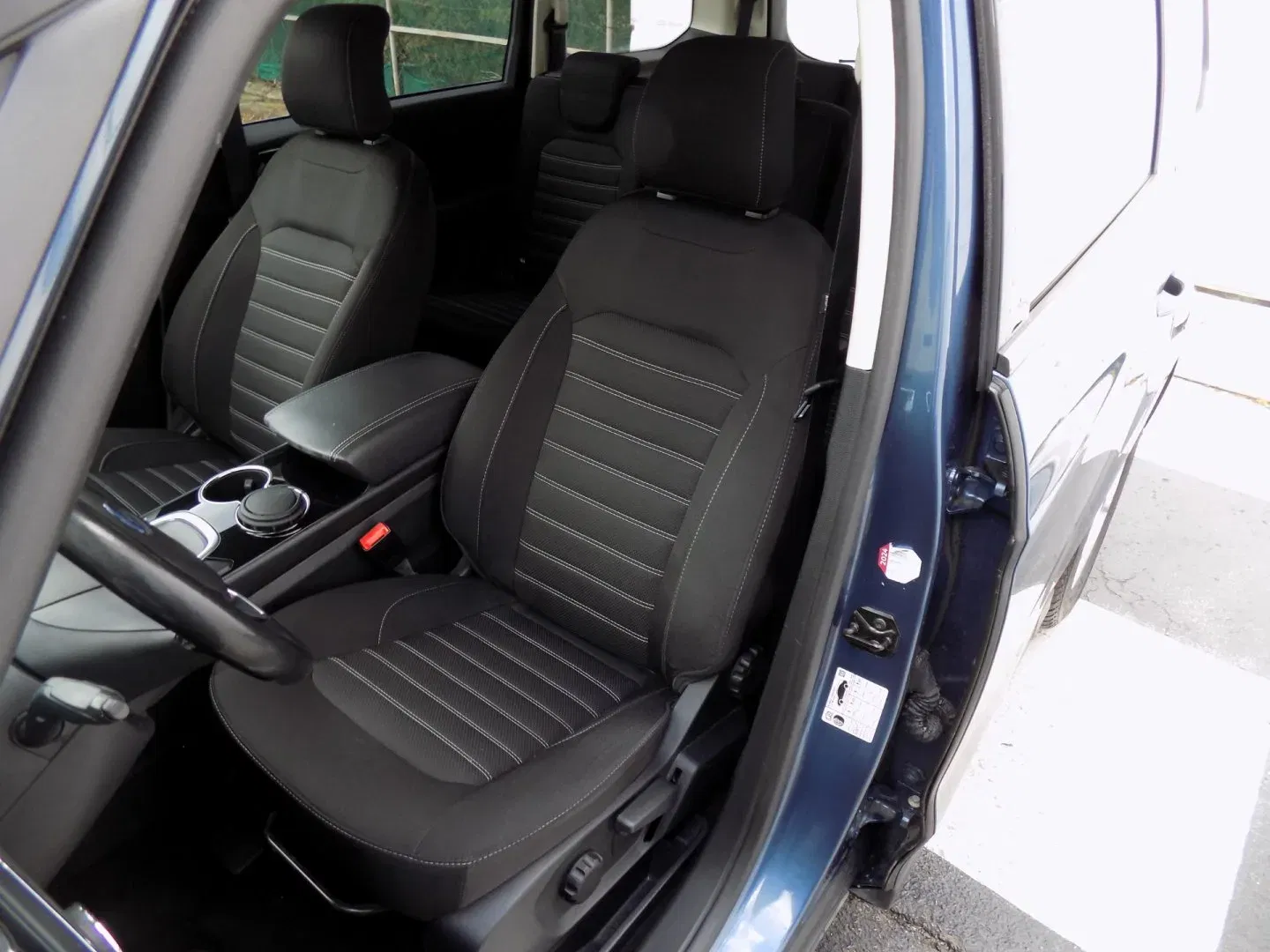 Ford Galaxy - Náhled 16