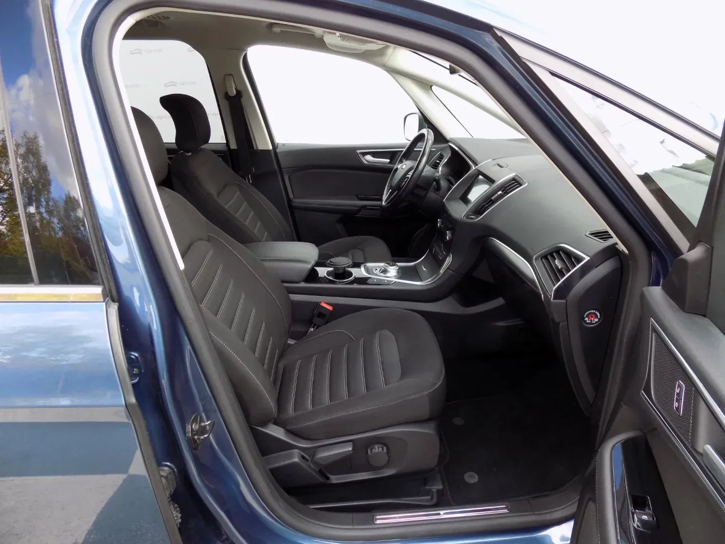 Ford Galaxy - Náhled 17