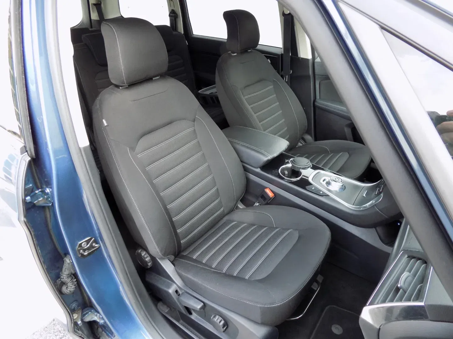 Ford Galaxy - Náhled 19
