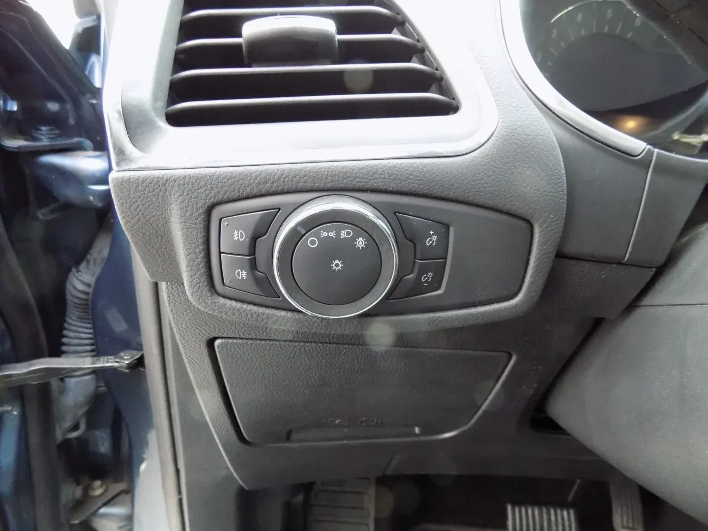 Ford Galaxy - Náhled 24