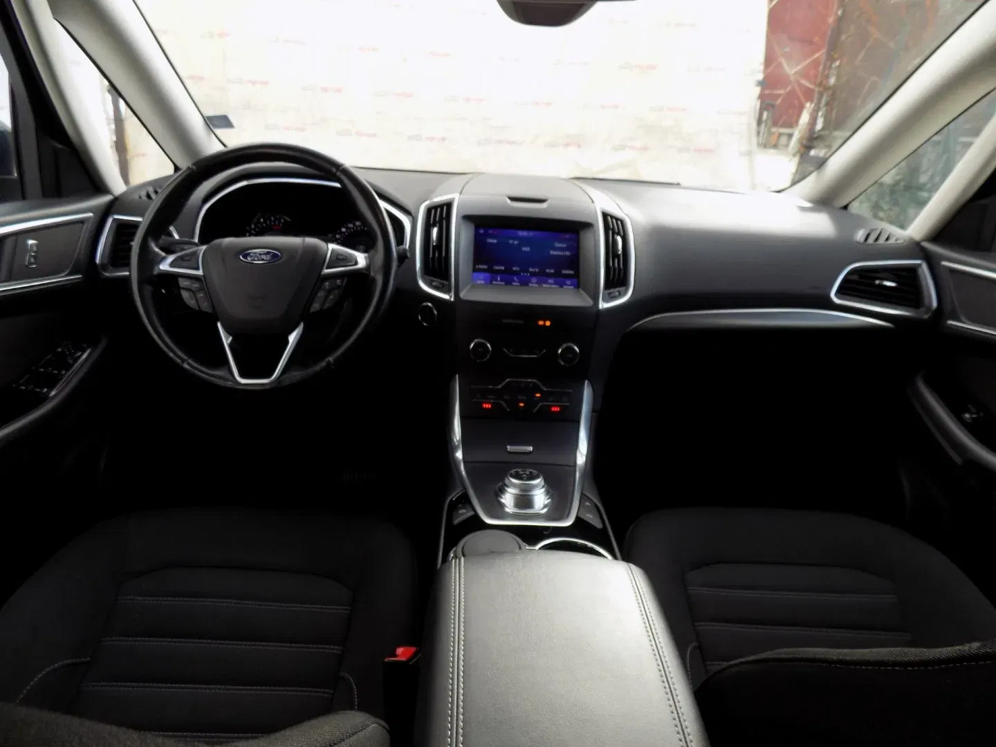 Ford Galaxy - Náhled 40