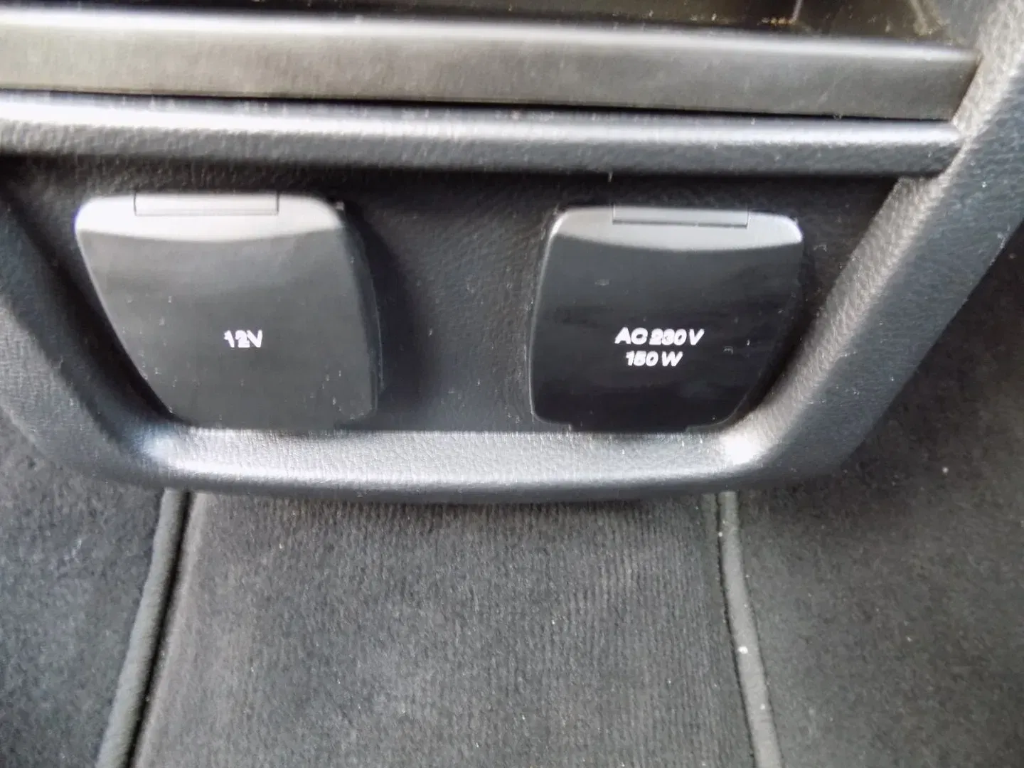 Ford Galaxy - Náhled 46