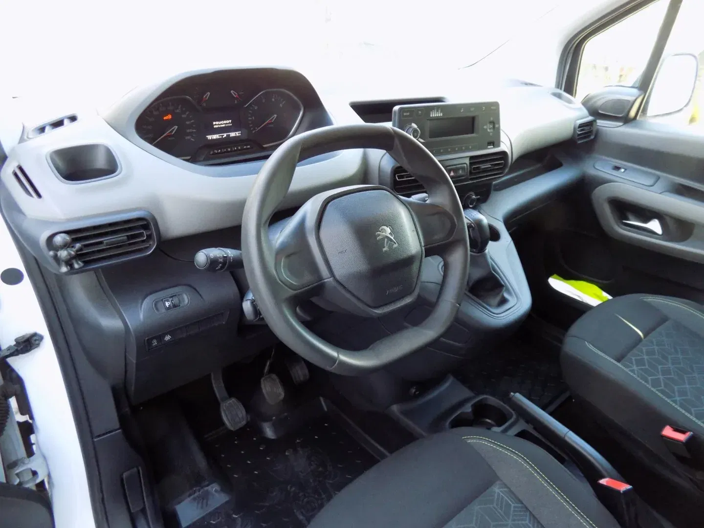 Peugeot Rifter - Náhled 12