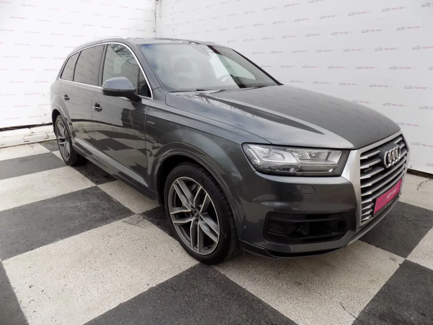 Audi Q7 - Náhled 5