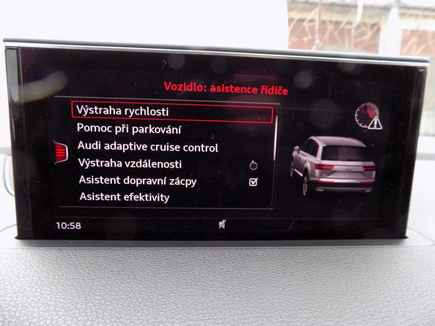 Audi Q7 - Náhled 34