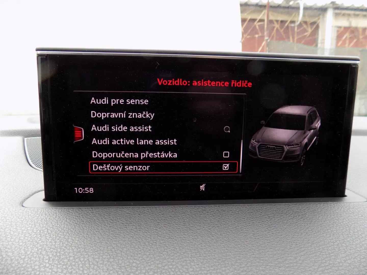 Audi Q7 - Náhled 35
