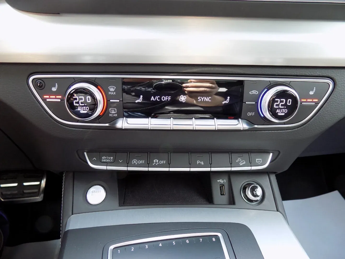 Audi Q5 - Náhled 39