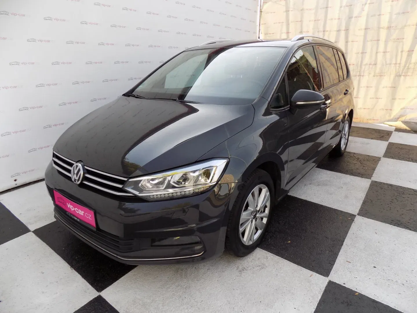 Volkswagen Touran 1.6TDI/JOIN/DSG/NAVI/LED/DPH/, 2018