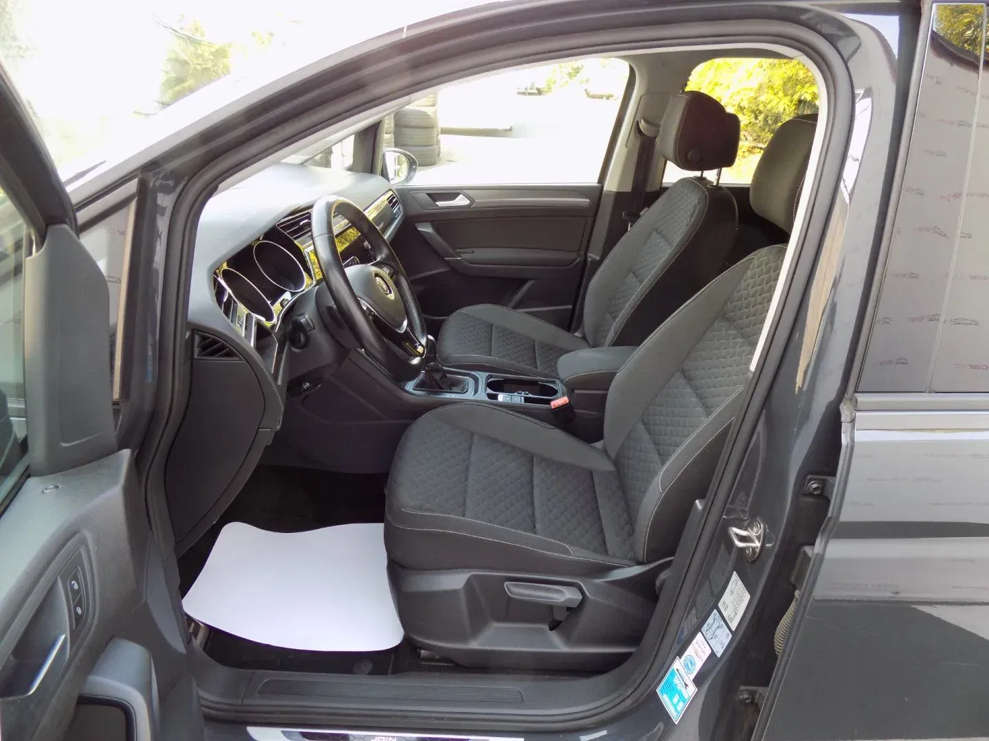 Volkswagen Touran - Náhled 11
