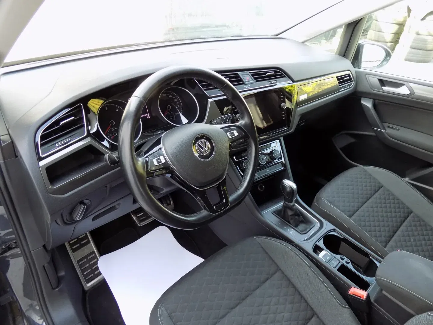 Volkswagen Touran - Náhled 12