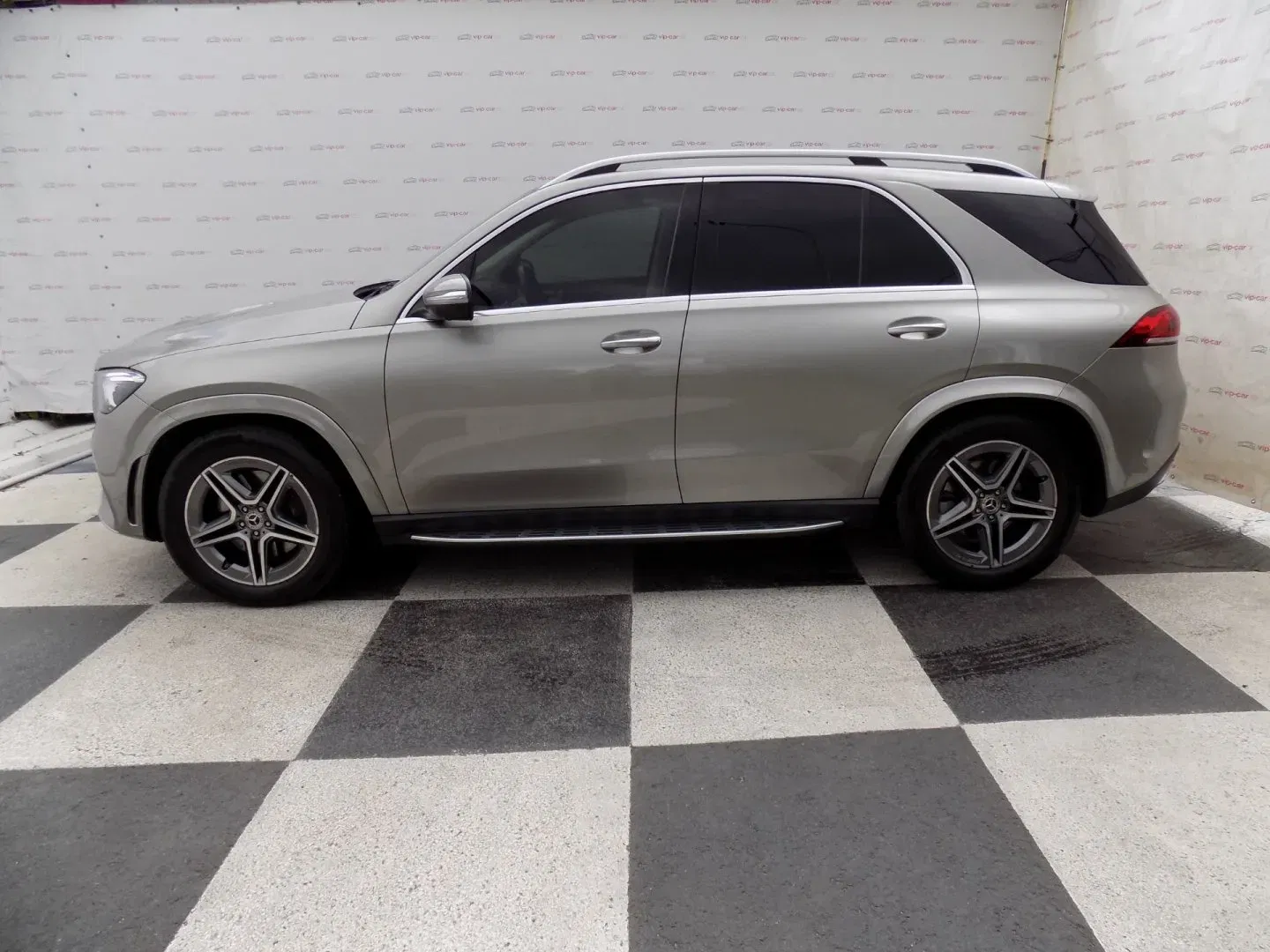 Mercedes-Benz GLE - Náhled 2