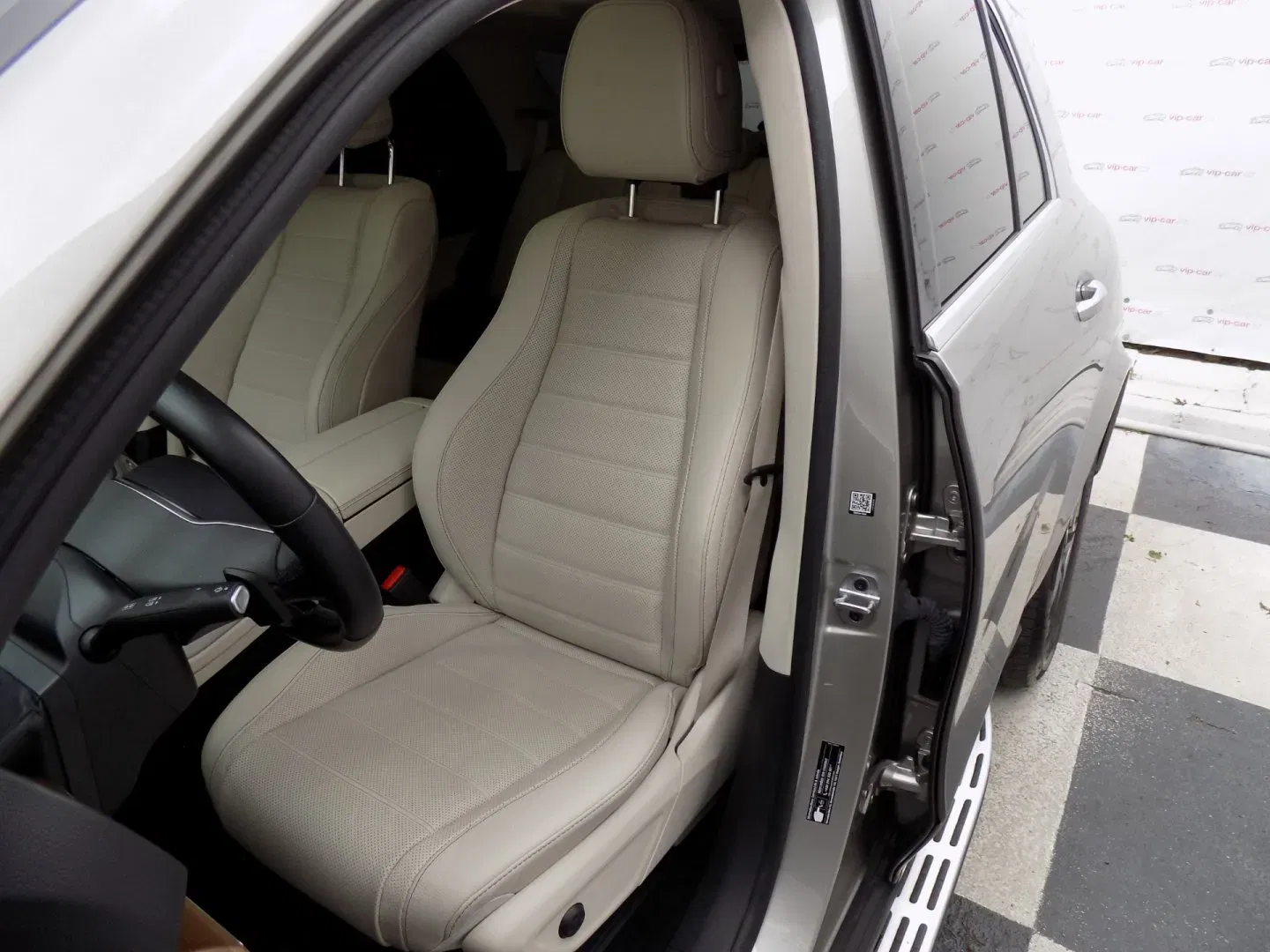 Mercedes-Benz GLE - Náhled 16