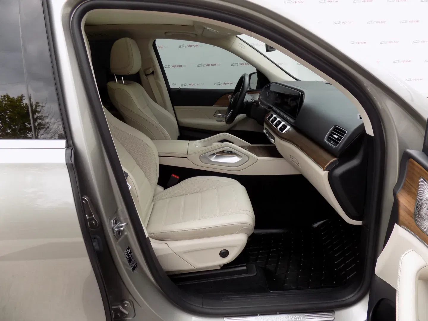 Mercedes-Benz GLE - Náhled 17