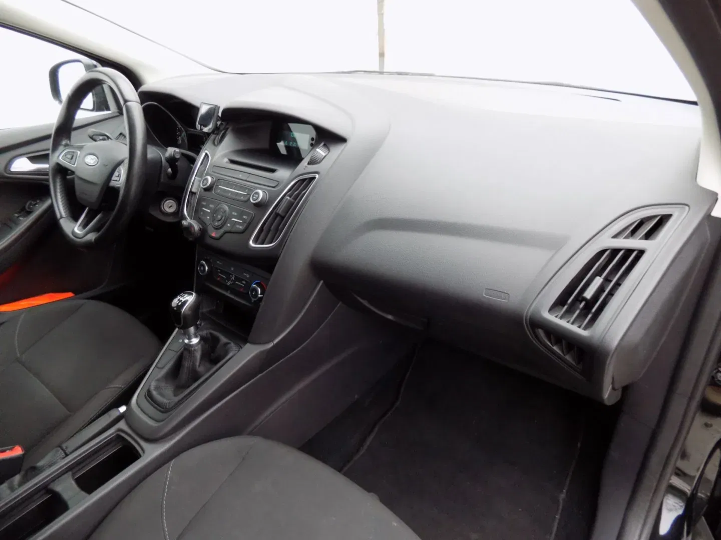 Ford Focus - Náhled 15