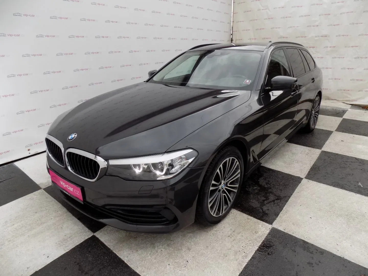 BMW Řada 5 – fotografie 1