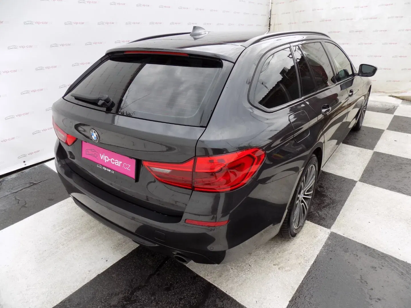 BMW Řada 5 - Náhled 8