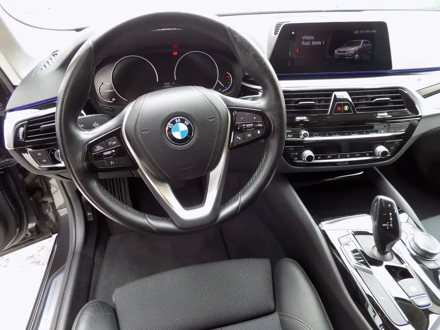 BMW Řada 5 - Náhled 25
