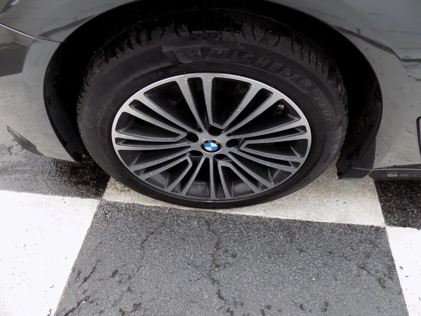 BMW Řada 5 - Náhled 34