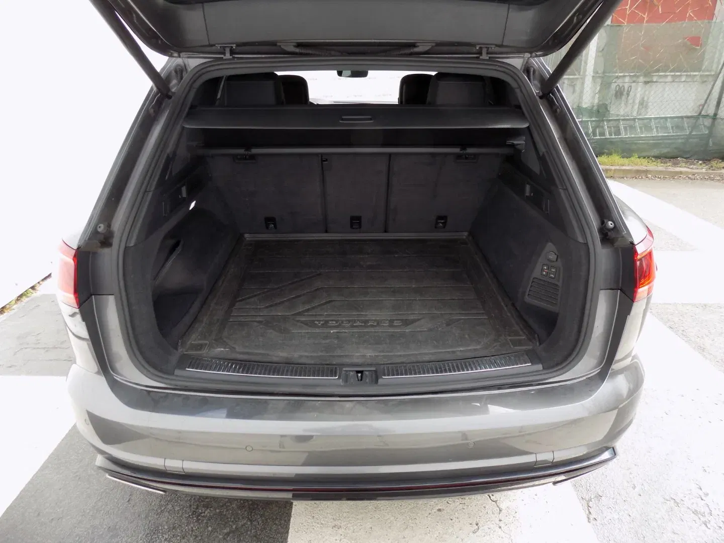 Volkswagen Touareg - Náhled 8