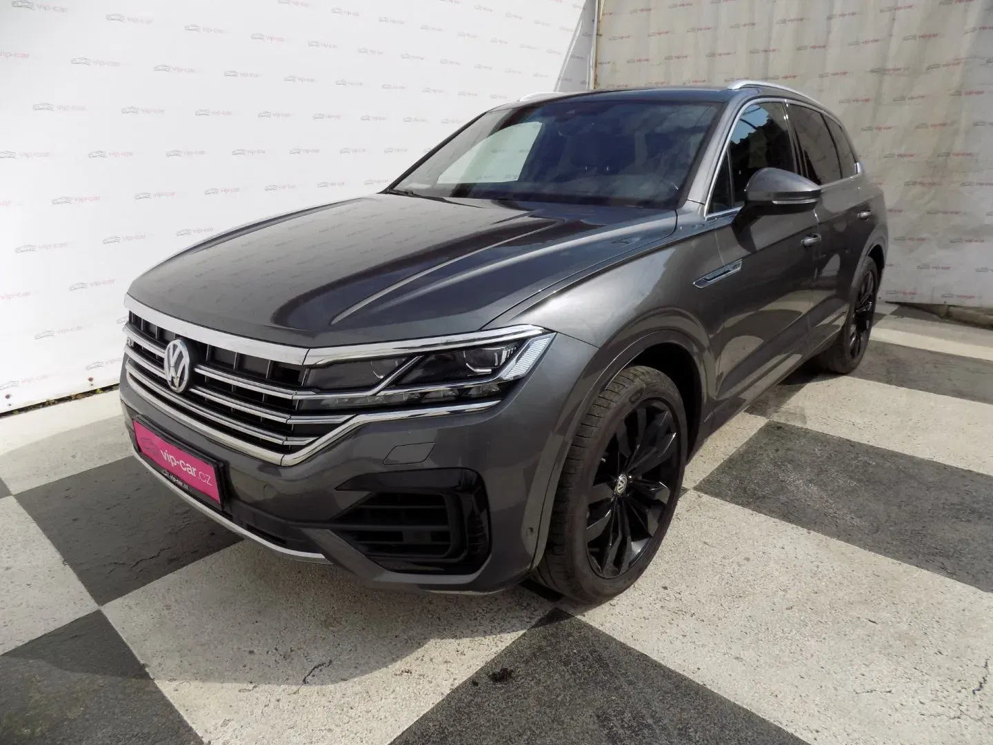 Volkswagen Touareg - Obrázek 1