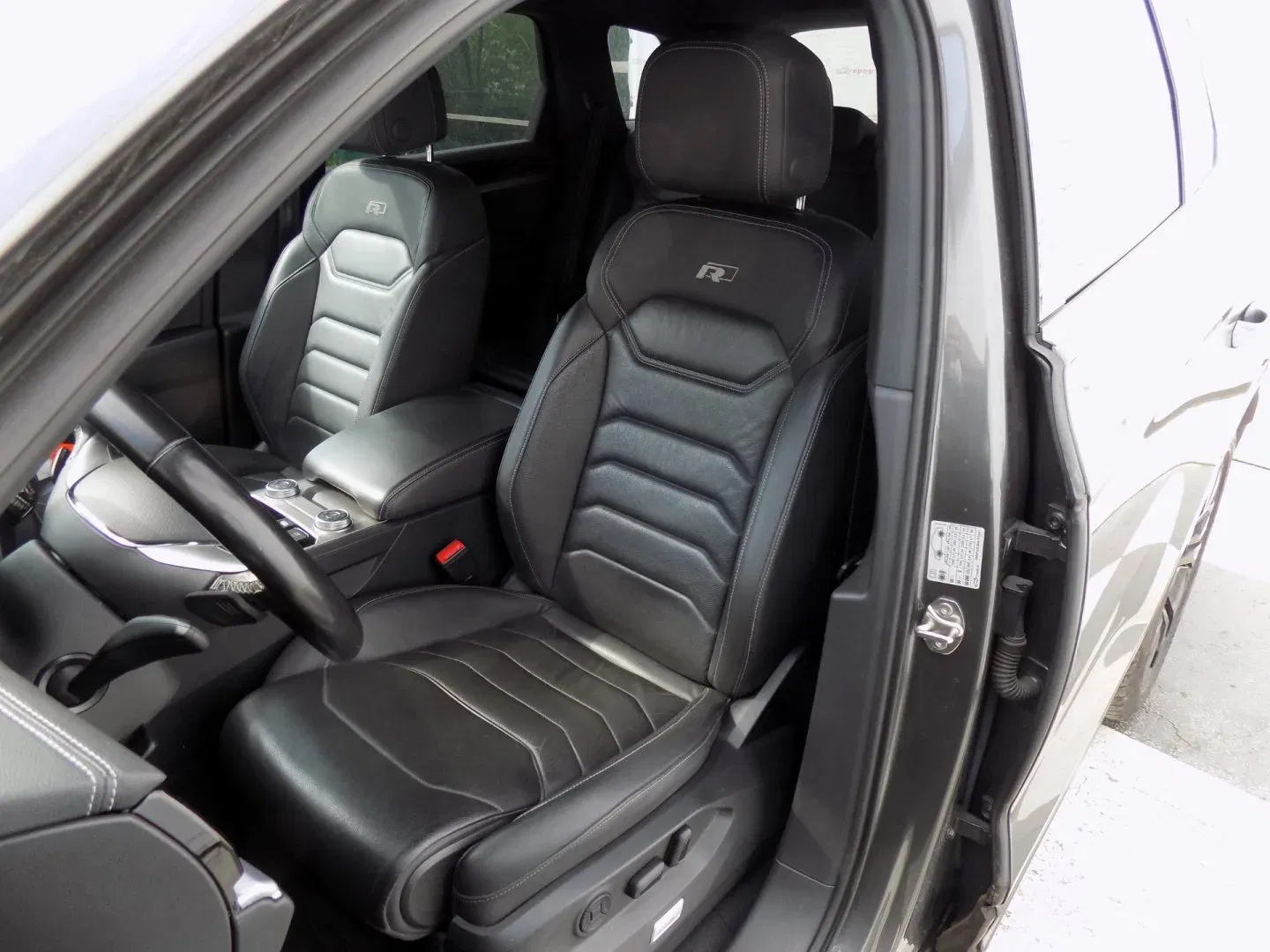 Volkswagen Touareg - Náhled 15
