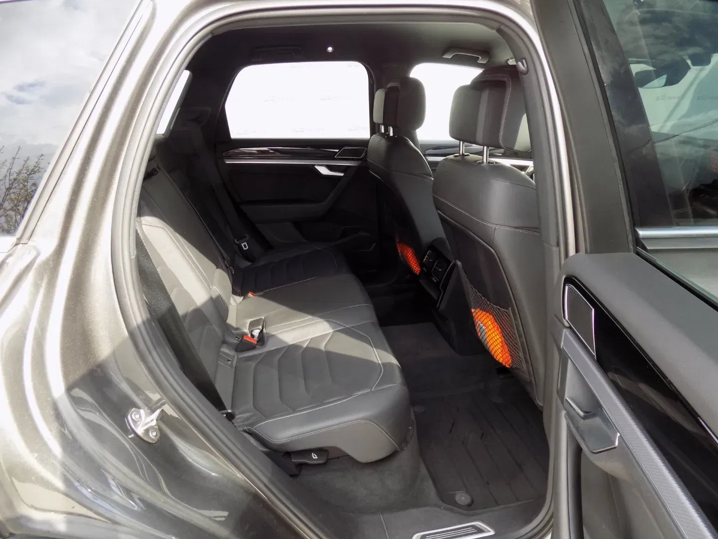 Volkswagen Touareg - Náhled 19