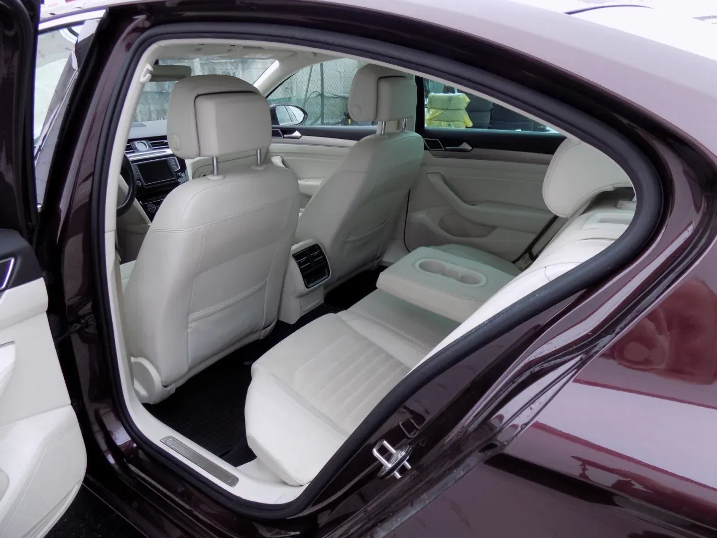 Volkswagen Passat - Náhled 11