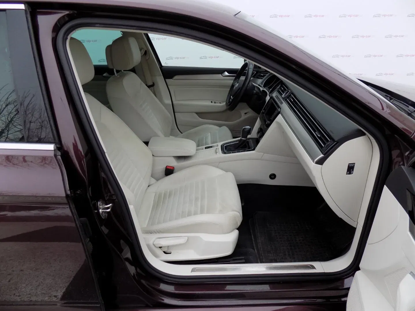 Volkswagen Passat - Náhled 15