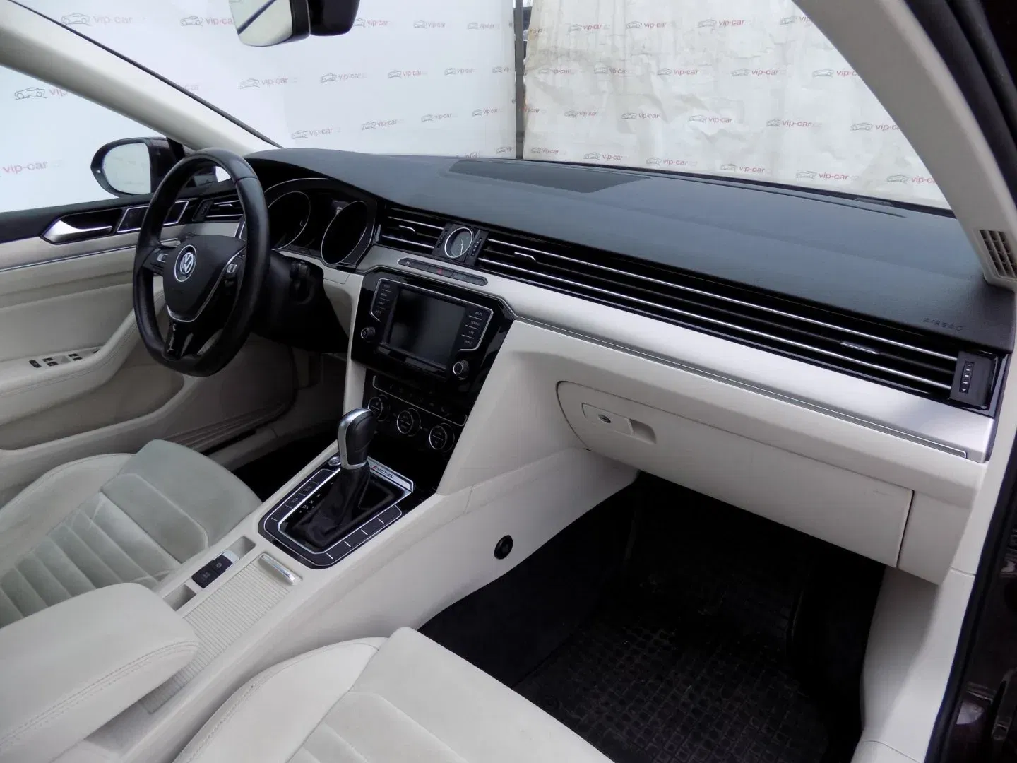 Volkswagen Passat - Náhled 16