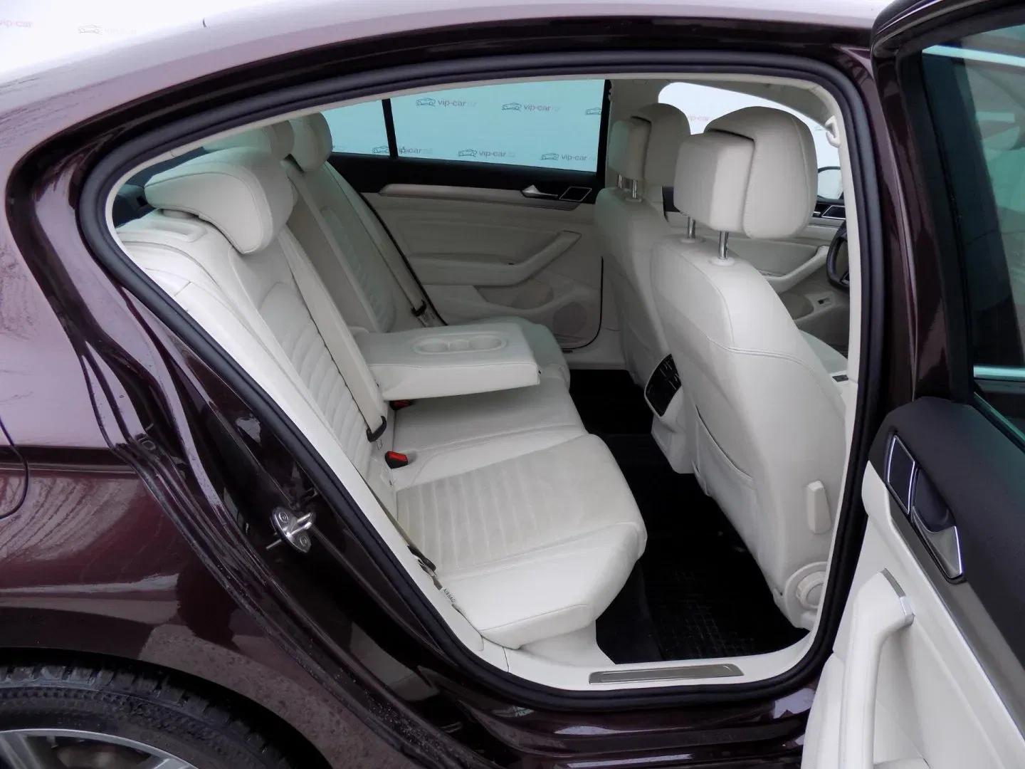 Volkswagen Passat - Náhled 18