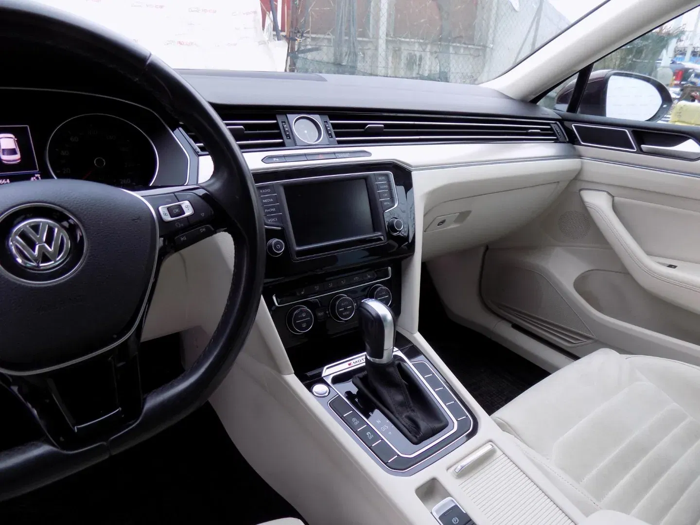 Volkswagen Passat - Náhled 24
