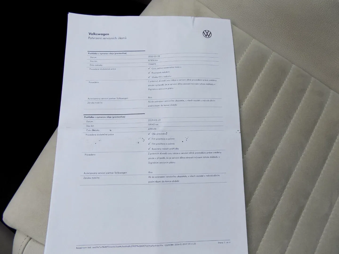 Volkswagen Passat - Náhled 35
