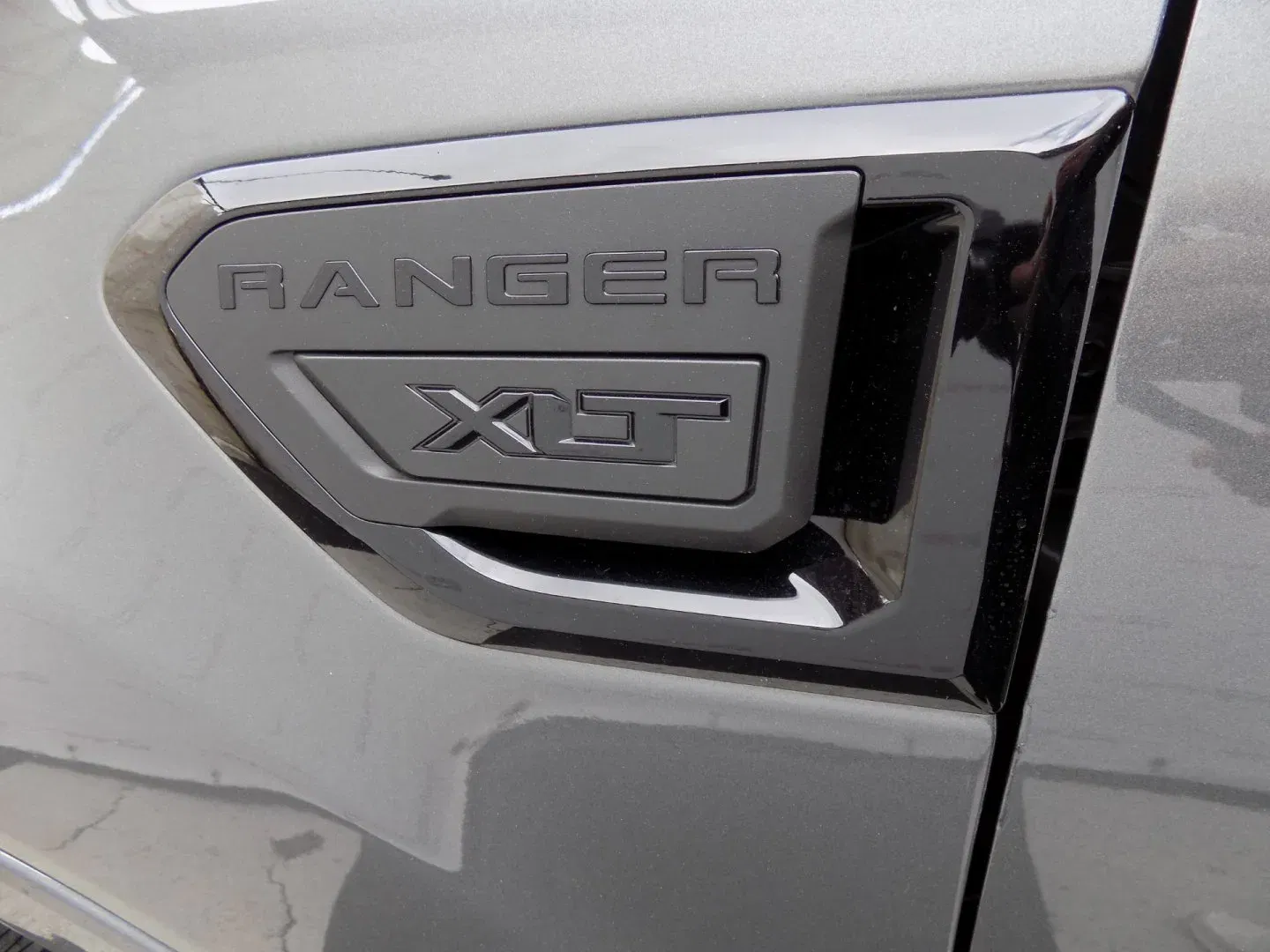 Ford Ranger - Náhled 38