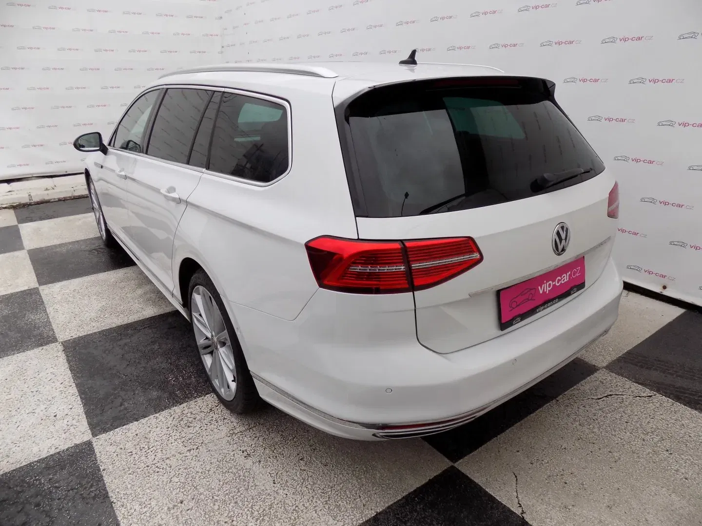 Volkswagen Passat - Náhled 3