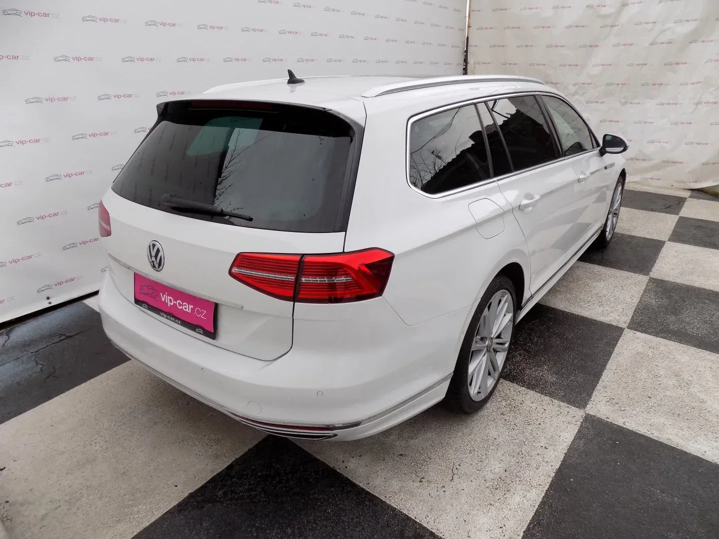 Volkswagen Passat - Náhled 8