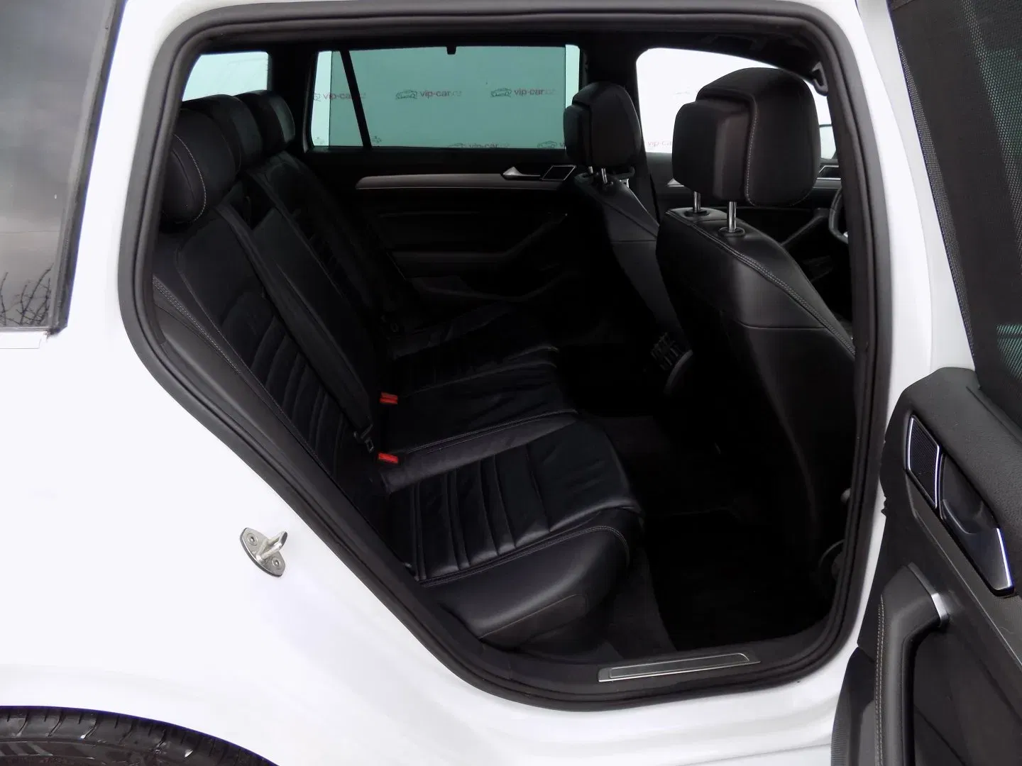Volkswagen Passat - Náhled 22