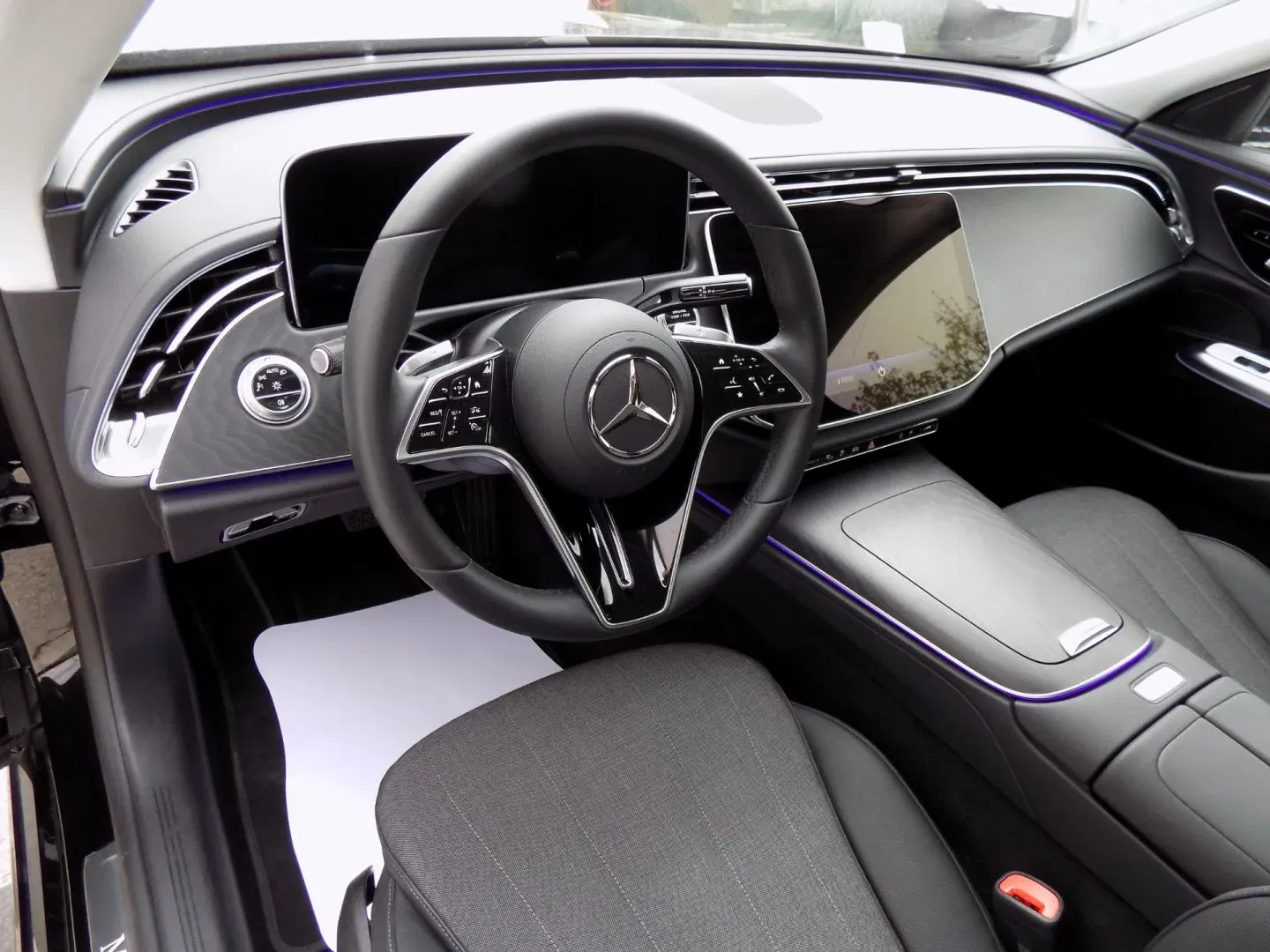 Mercedes-Benz Třídy E - Náhled 12