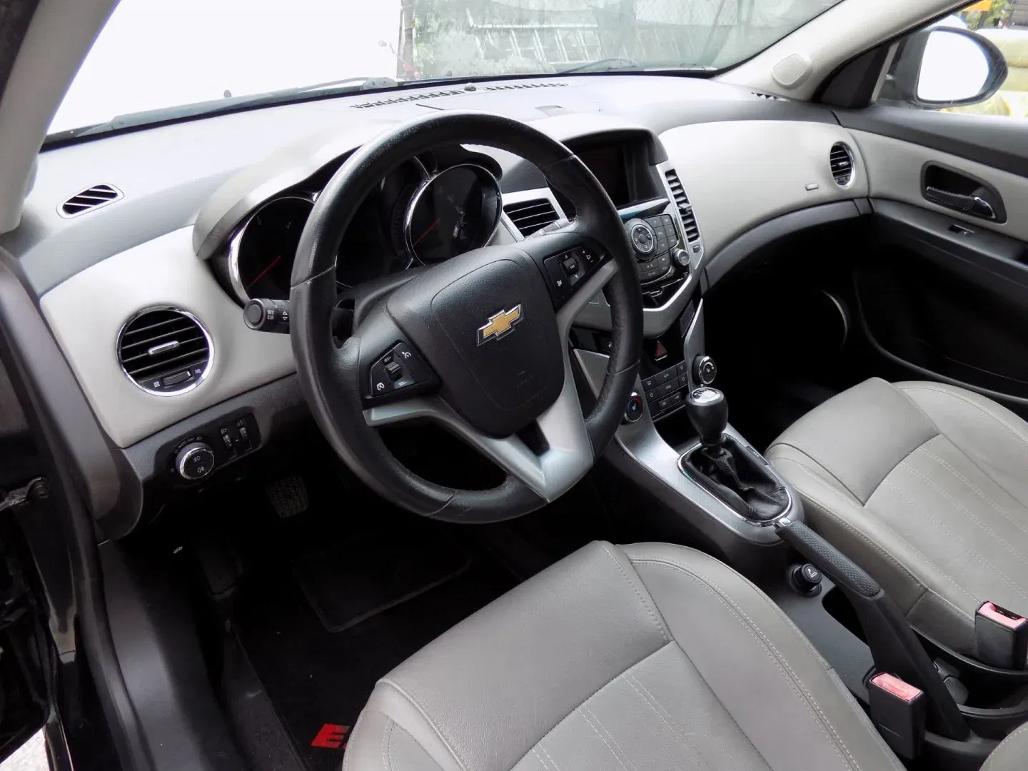 Chevrolet Cruze - Náhled 12
