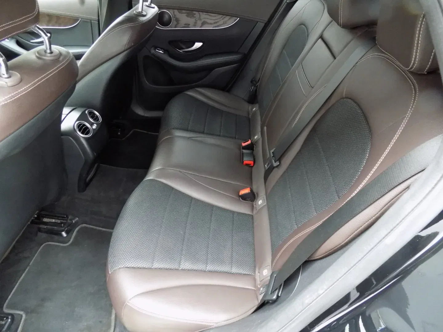 Mercedes-Benz GLC - Náhled 12