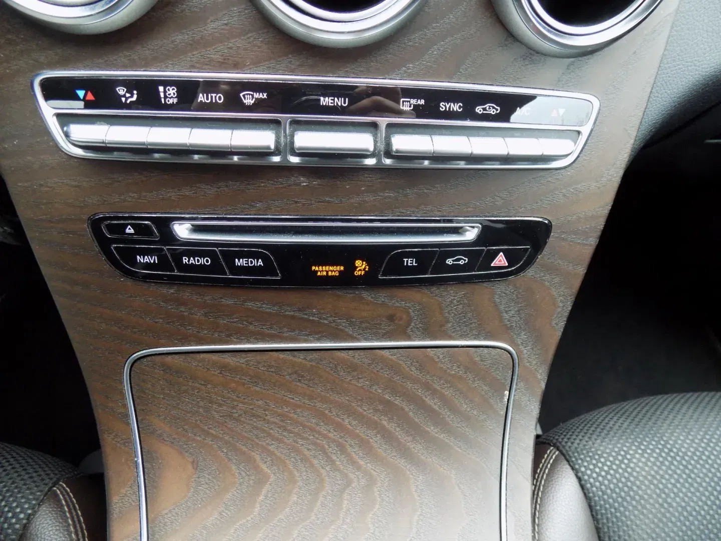 Mercedes-Benz GLC - Náhled 31