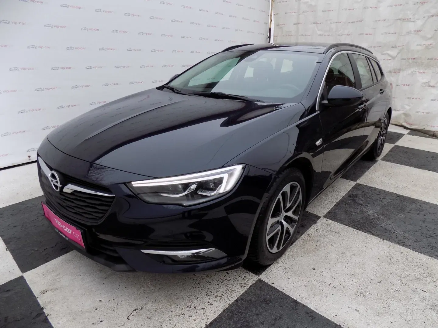 Opel Insignia – fotografie 1
