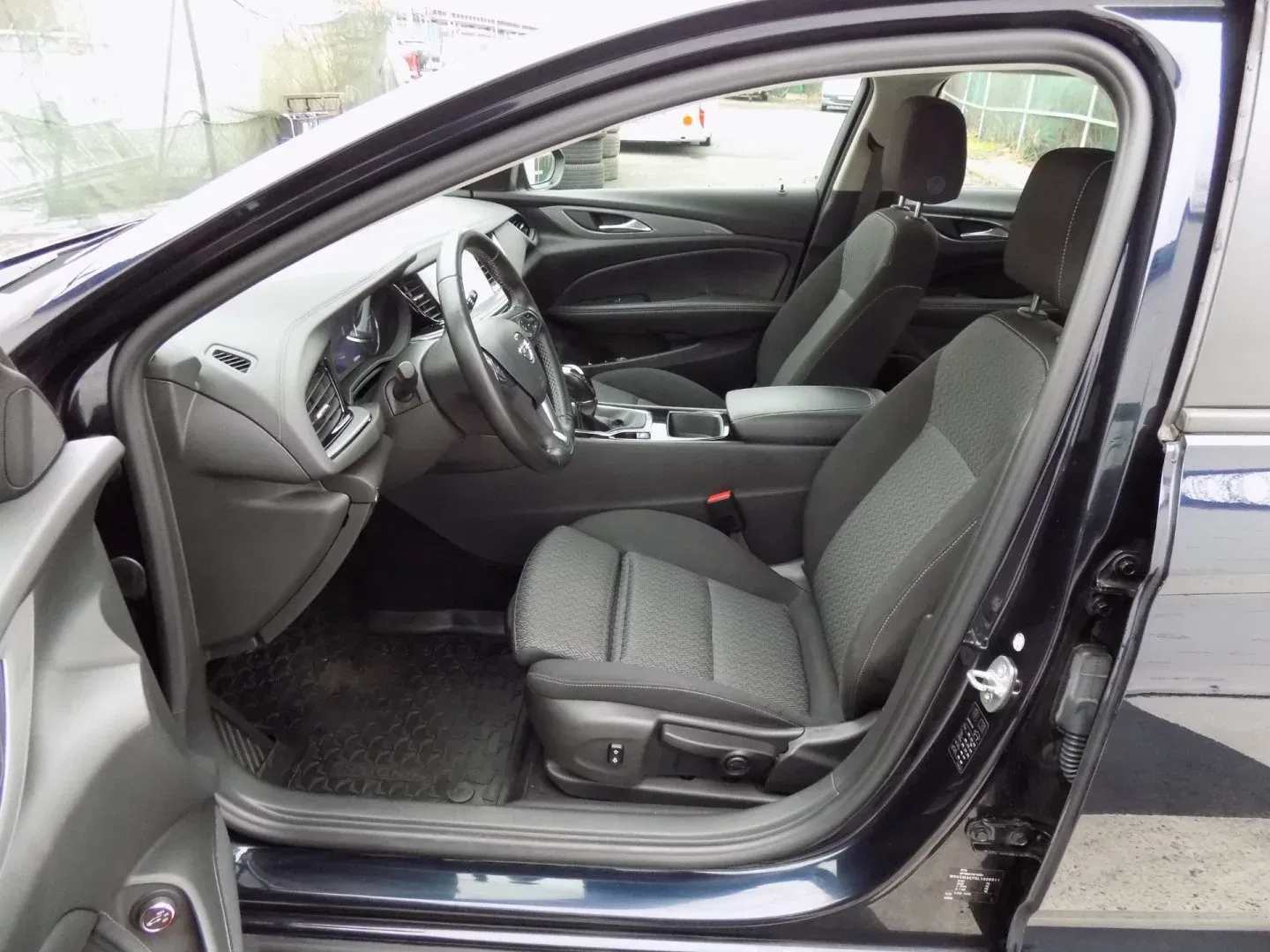 Opel Insignia - Náhled 12